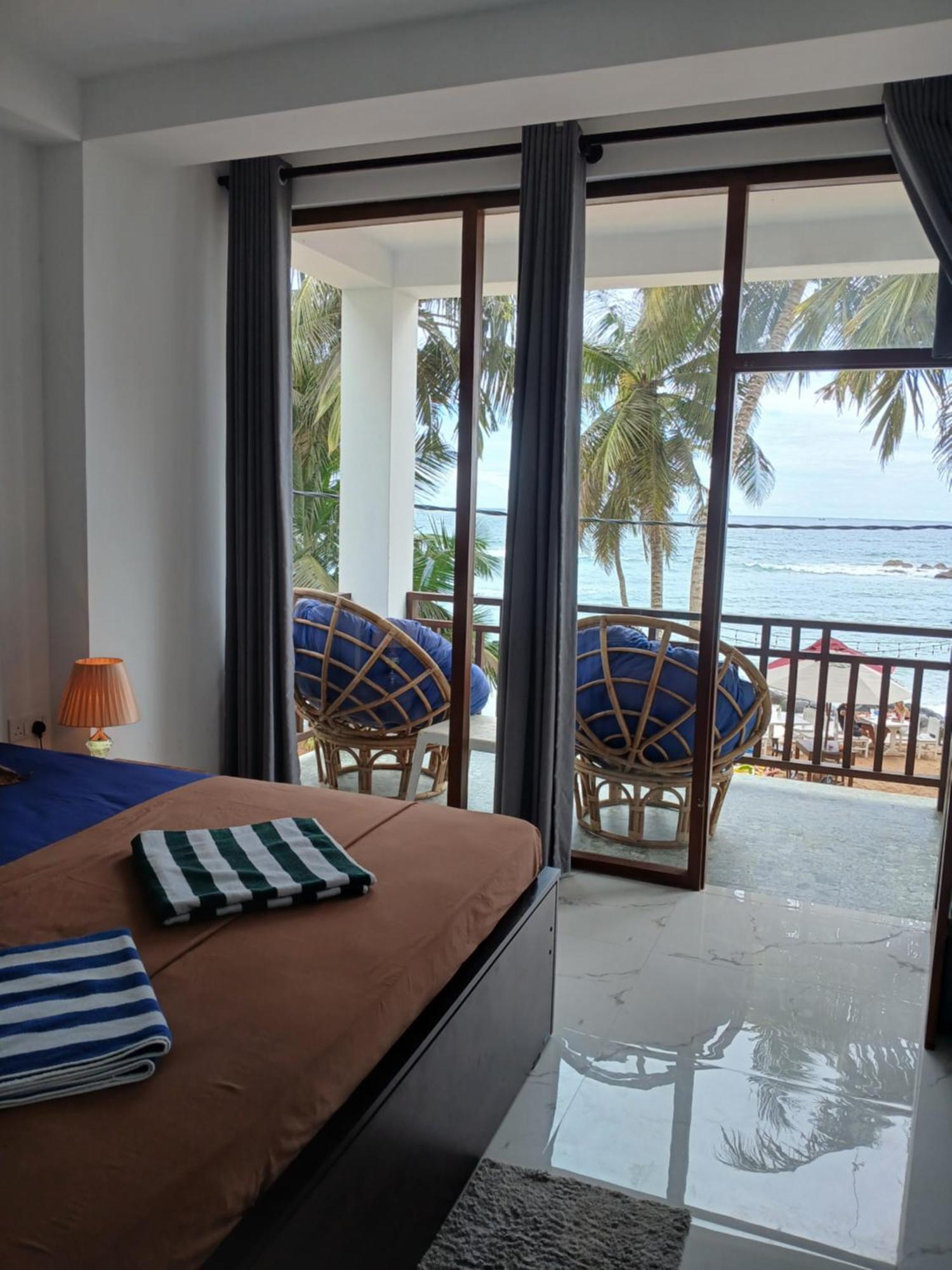 Turtle Beach House Batigama Стая снимка